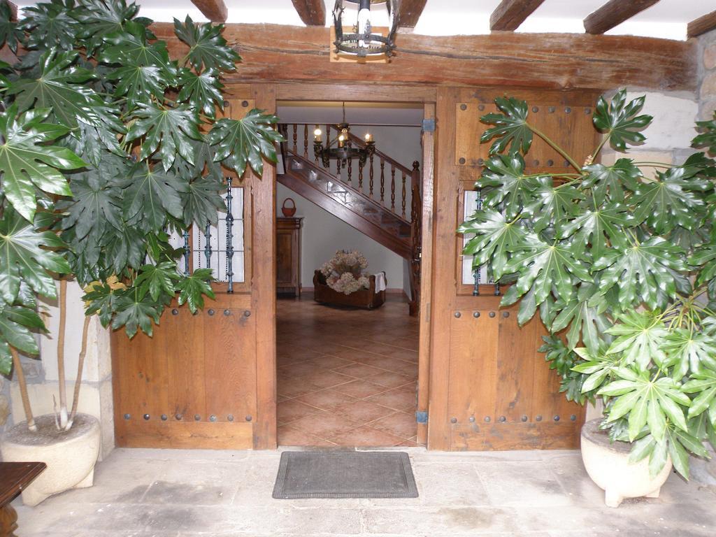Agroturismo Ibarre Anzuola ภายนอก รูปภาพ